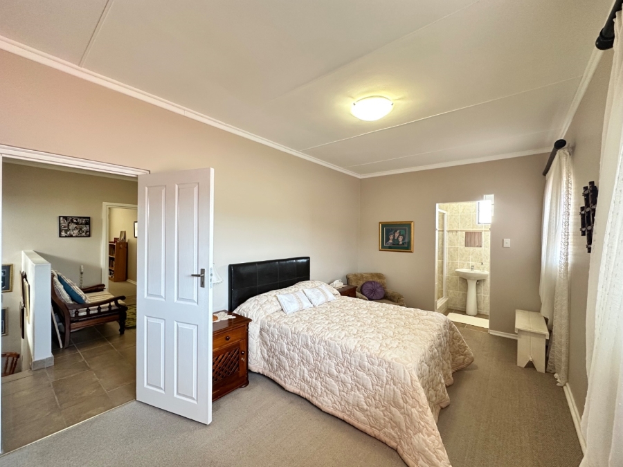4 Bedroom Property for Sale in Diaz Beach Western Cape